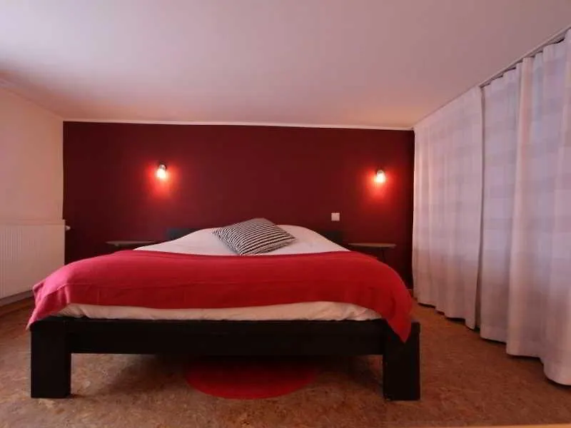 St Boniface Apartments إيكسلس فندق